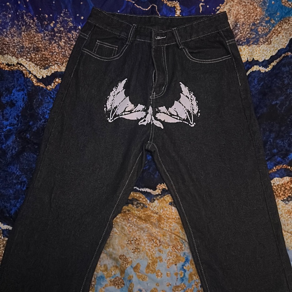 Baggy Graphic Jeans